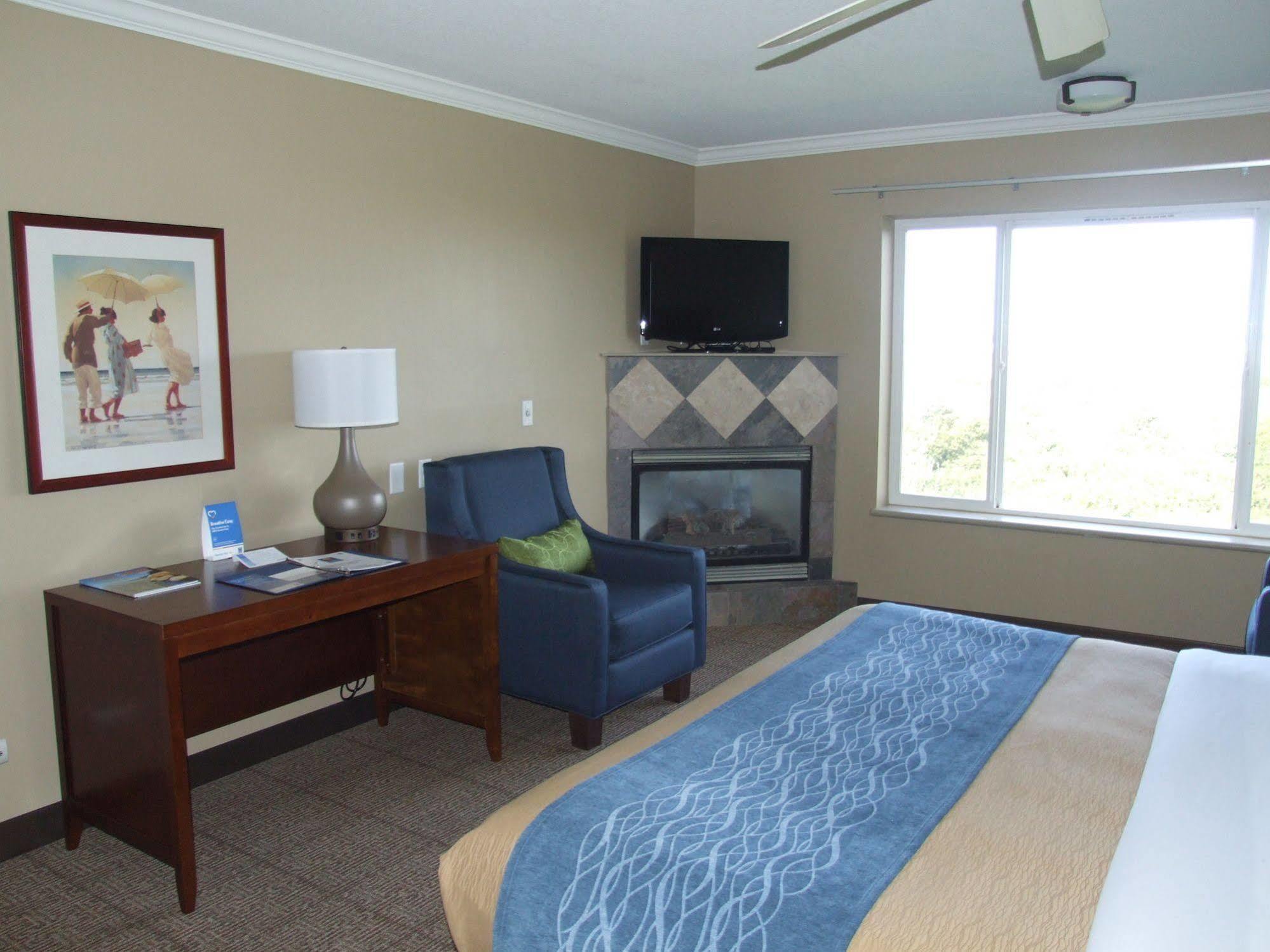 Comfort Inn & Suites Ocean Shores Exteriör bild