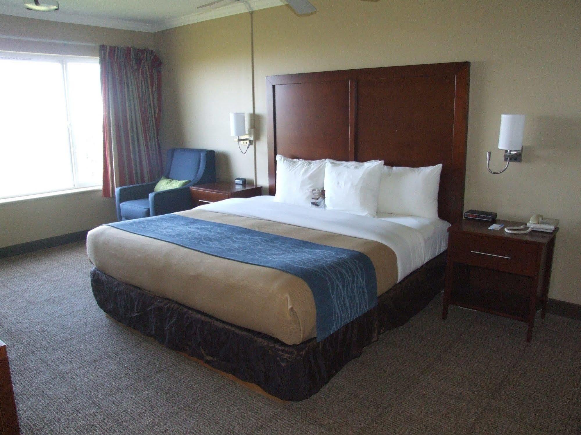 Comfort Inn & Suites Ocean Shores Exteriör bild
