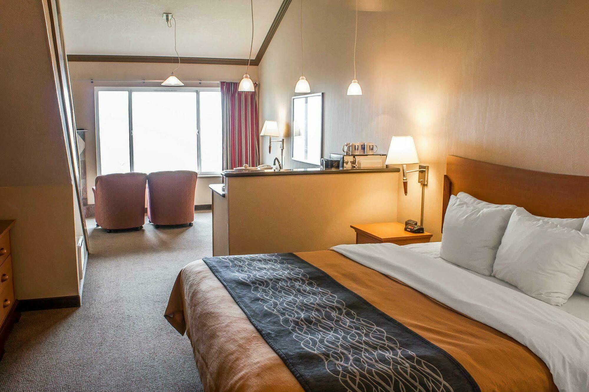 Comfort Inn & Suites Ocean Shores Exteriör bild